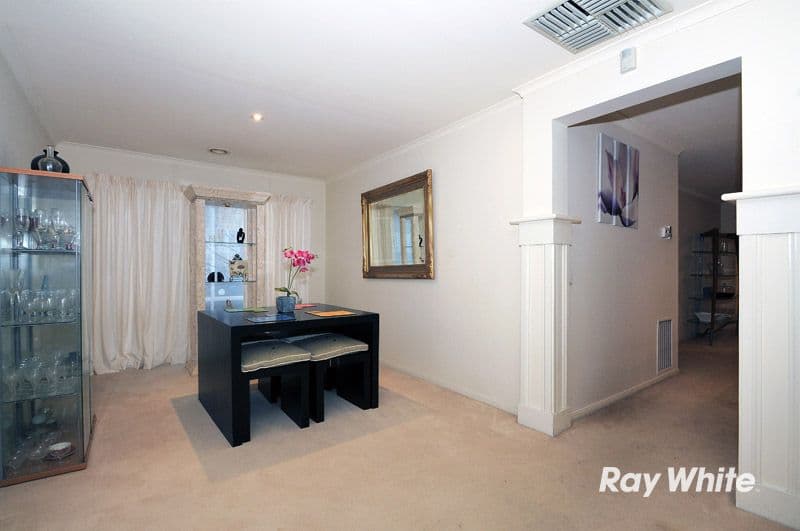4 Burgan Court, CRANBOURNE WEST VIC 3977, Cranbourne West - Thumbnail 8