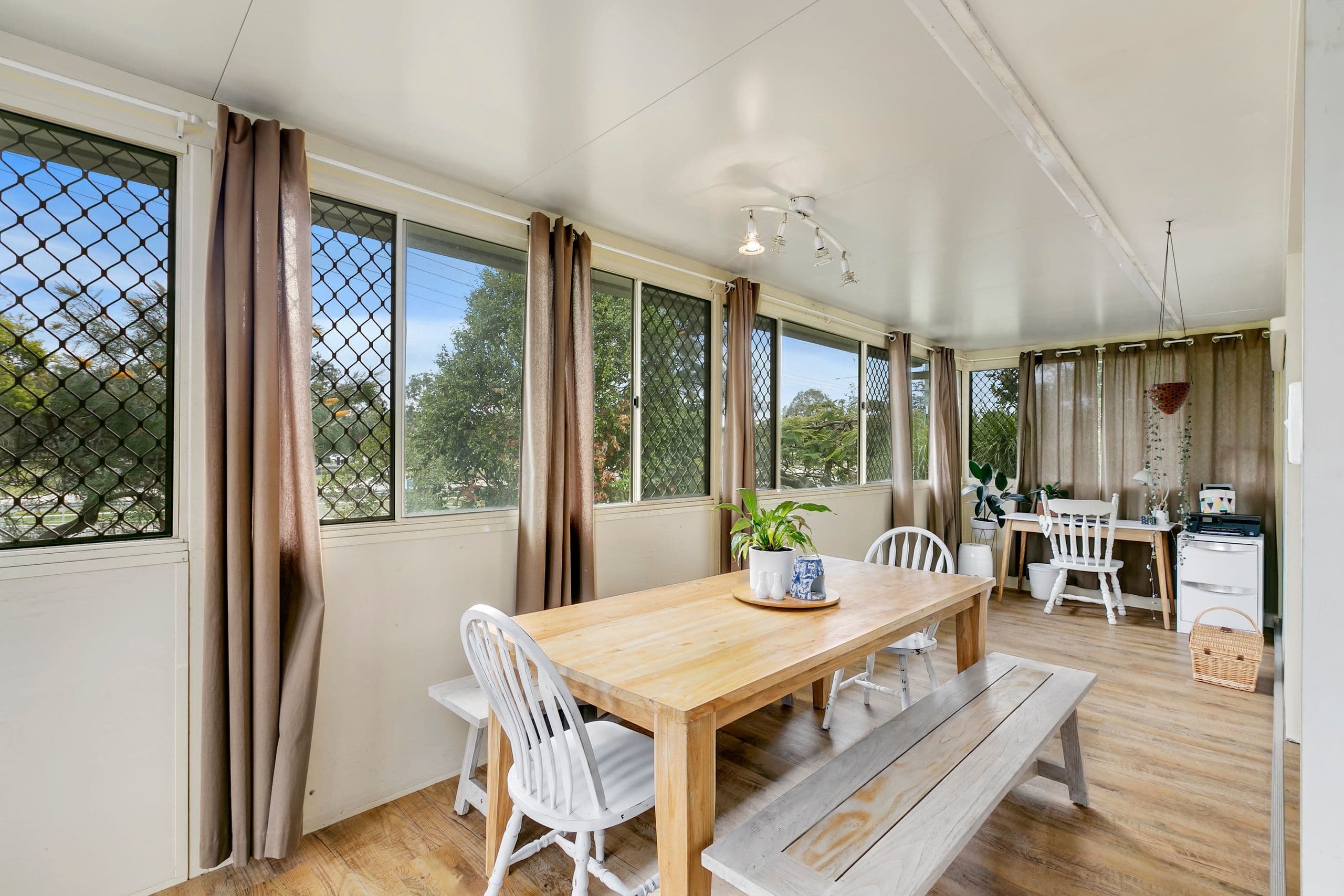 1 Bambarra Street, Southport QLD 4215, Southport - Thumbnail 4