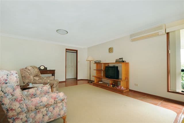 14 Weis Crescent, MIDDLE RIDGE QLD 4350, Middle Ridge - Thumbnail 5