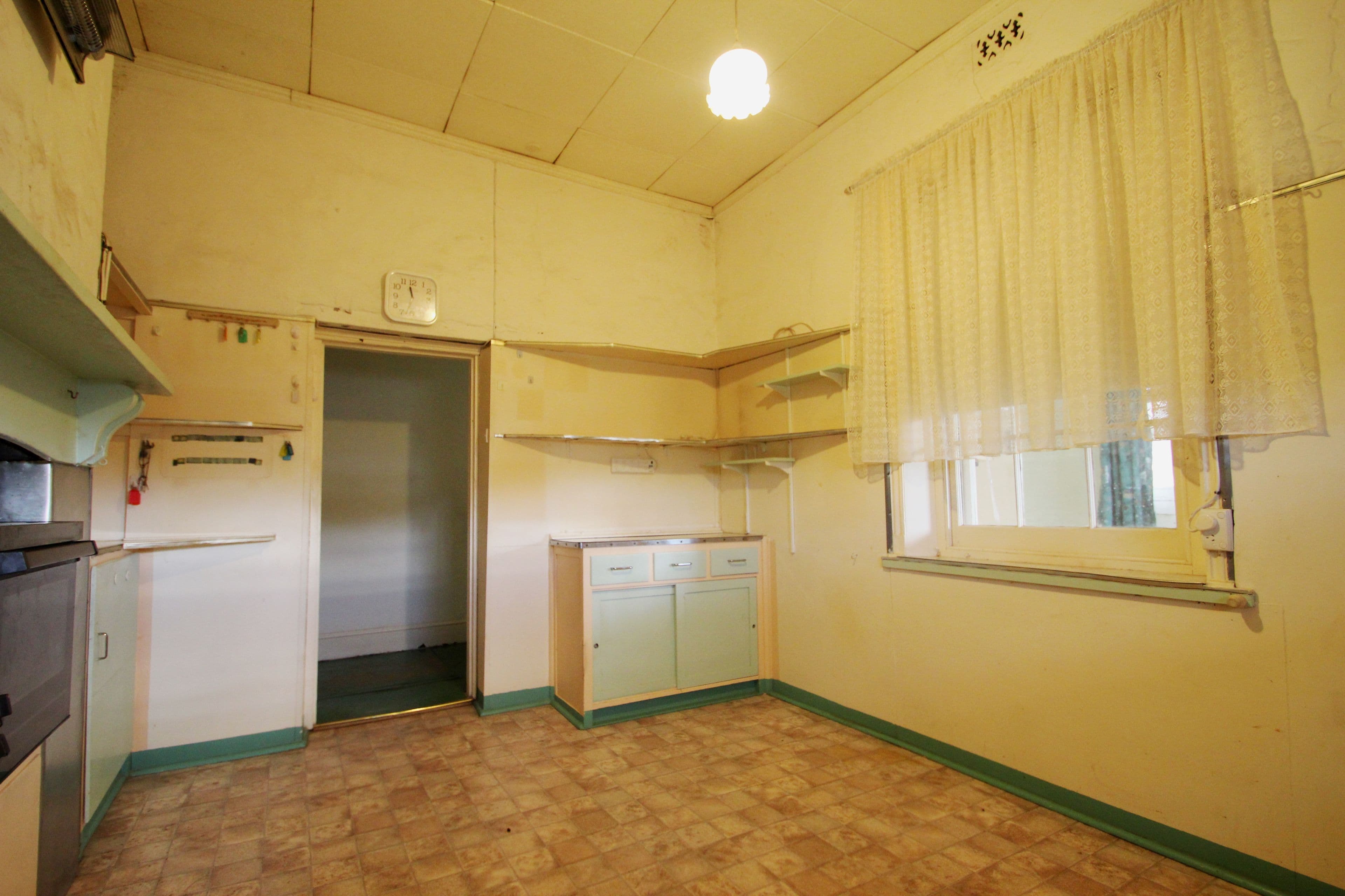 3 Harriet Street, Clare SA 5453, Clare - Thumbnail 3