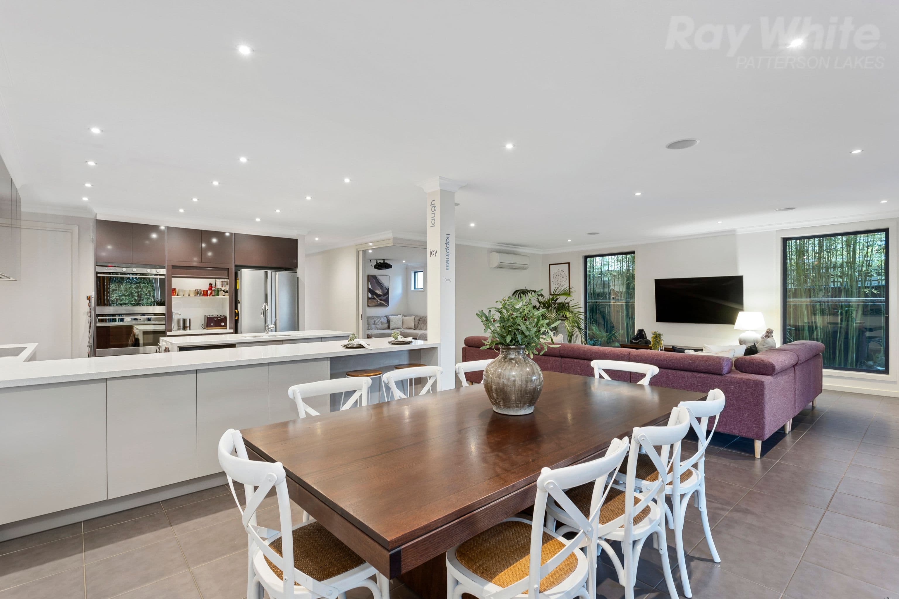 4 Portland Place, Waterways VIC 3195, Waterways - Thumbnail 3