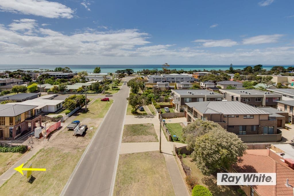 18 Weir Street, Rye VIC 3941, Rye - Thumbnail 4