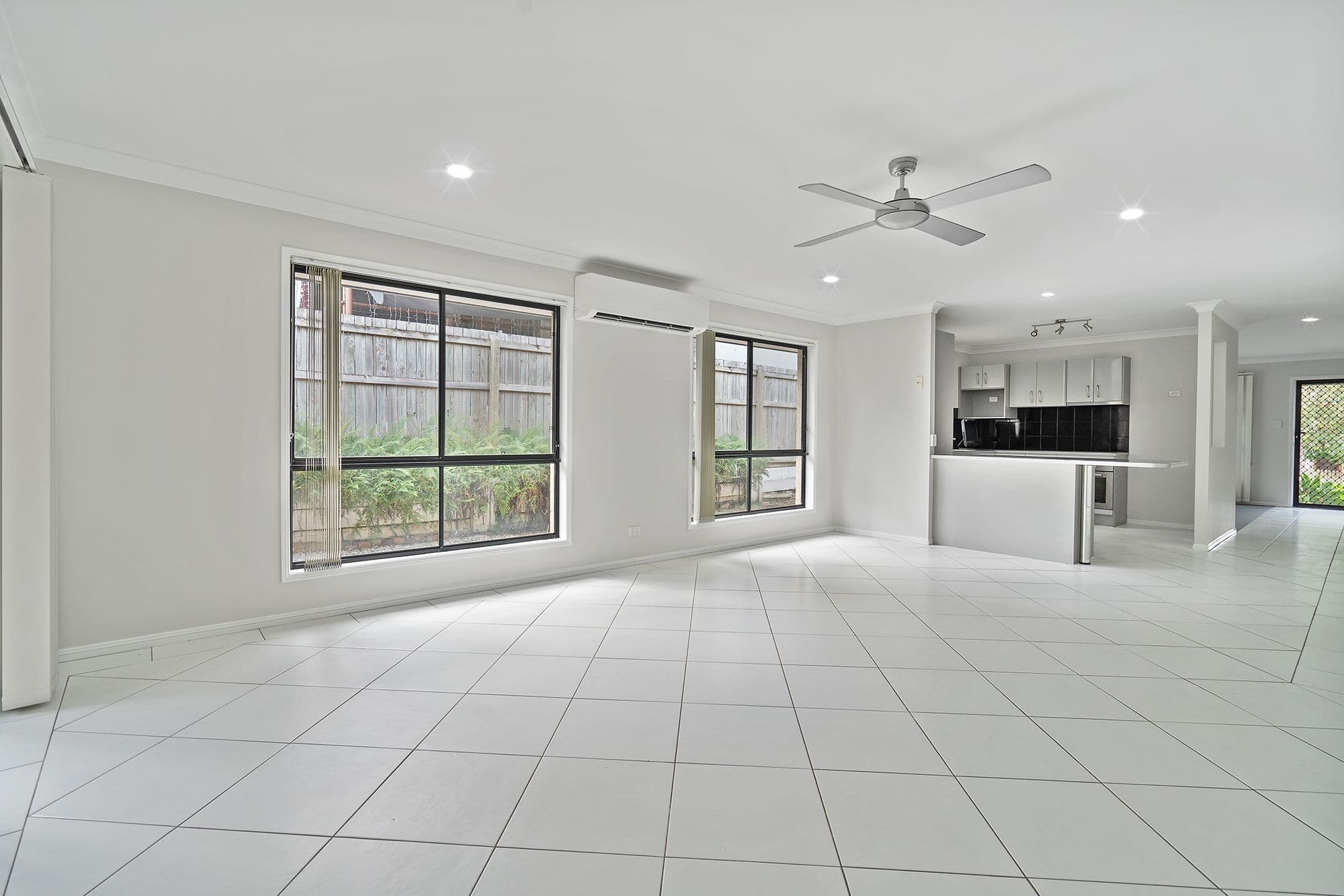 11 Gloucester Street, Waterford QLD 4133, Waterford - Thumbnail 2