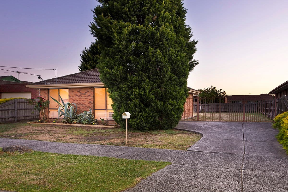 25 Lamina Avenue, Mill Park VIC 3082, Mill Park - Image 1