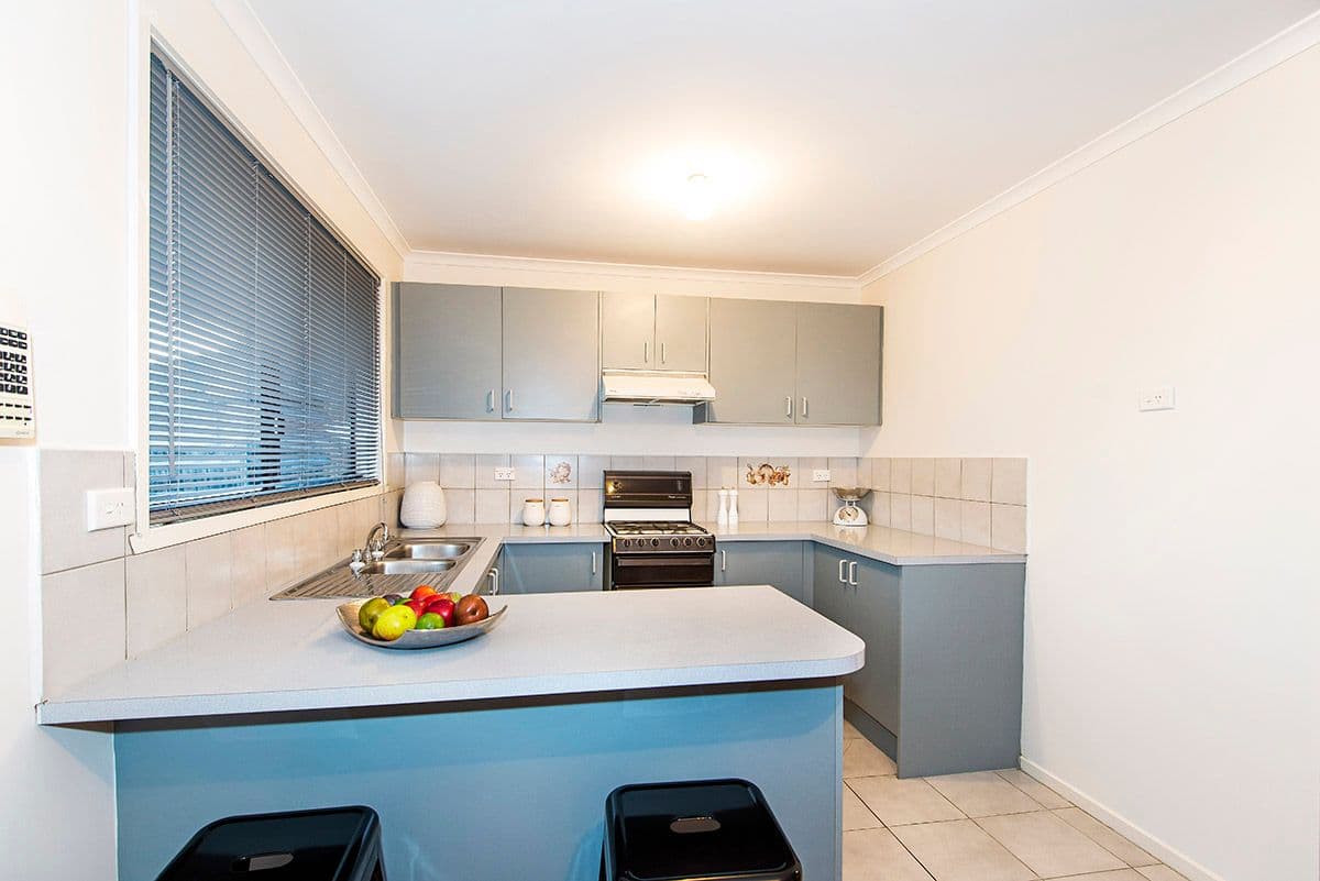 25 Lamina Avenue, Mill Park VIC 3082, Mill Park - Thumbnail 2