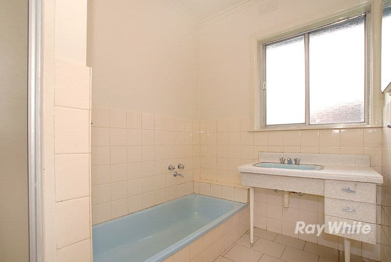 43 Kingswood Crescent, NOBLE PARK NORTH VIC 3174, Noble Park North - Thumbnail 8