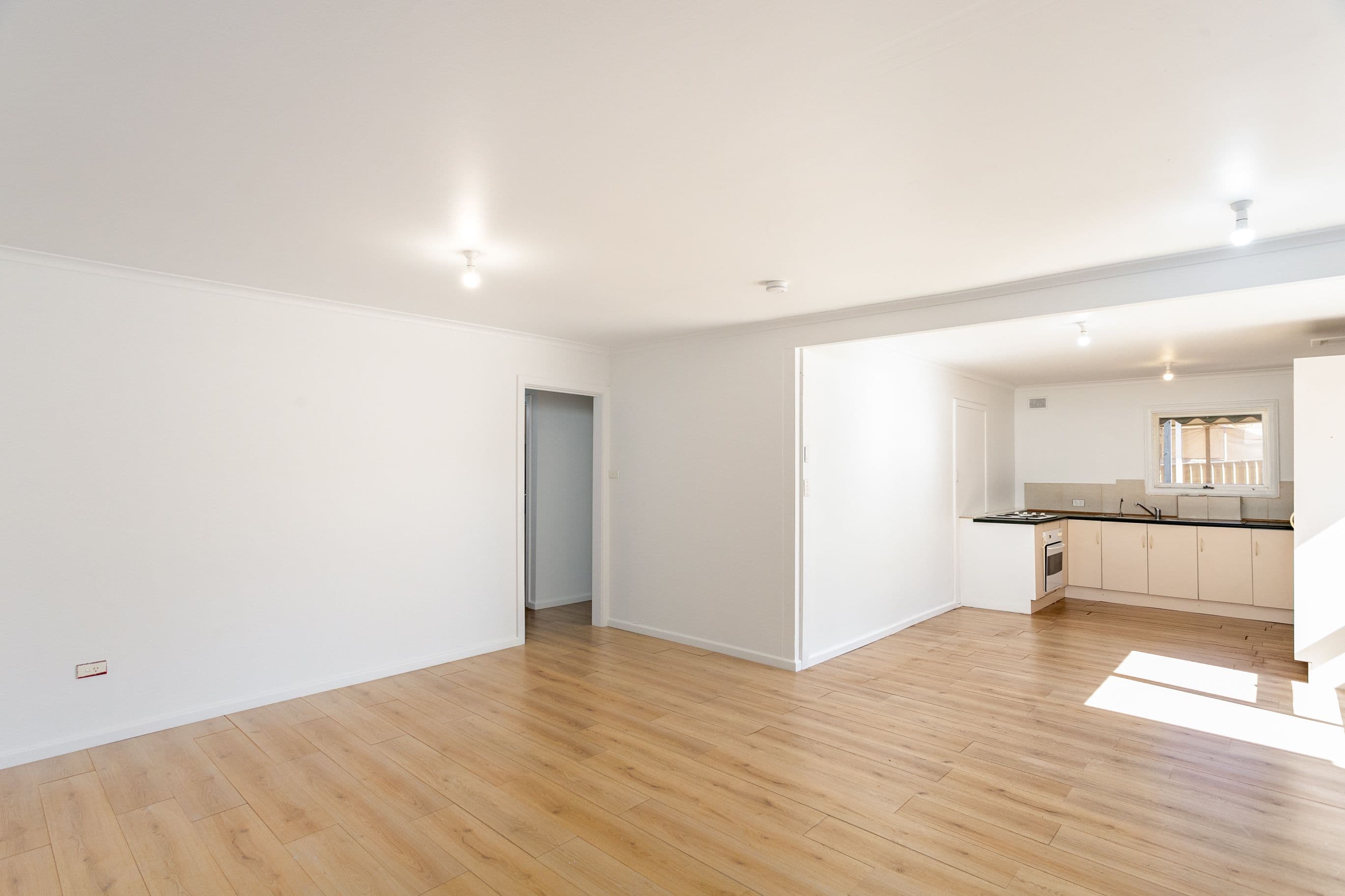 14 Roberts Street, Berri SA 5343, Berri - Thumbnail 2