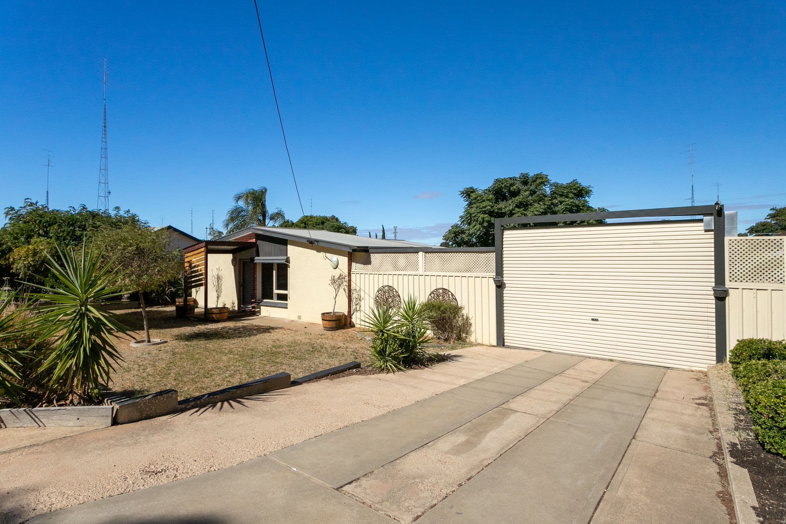 14 Roberts Street, Berri SA 5343, Berri - Thumbnail 4