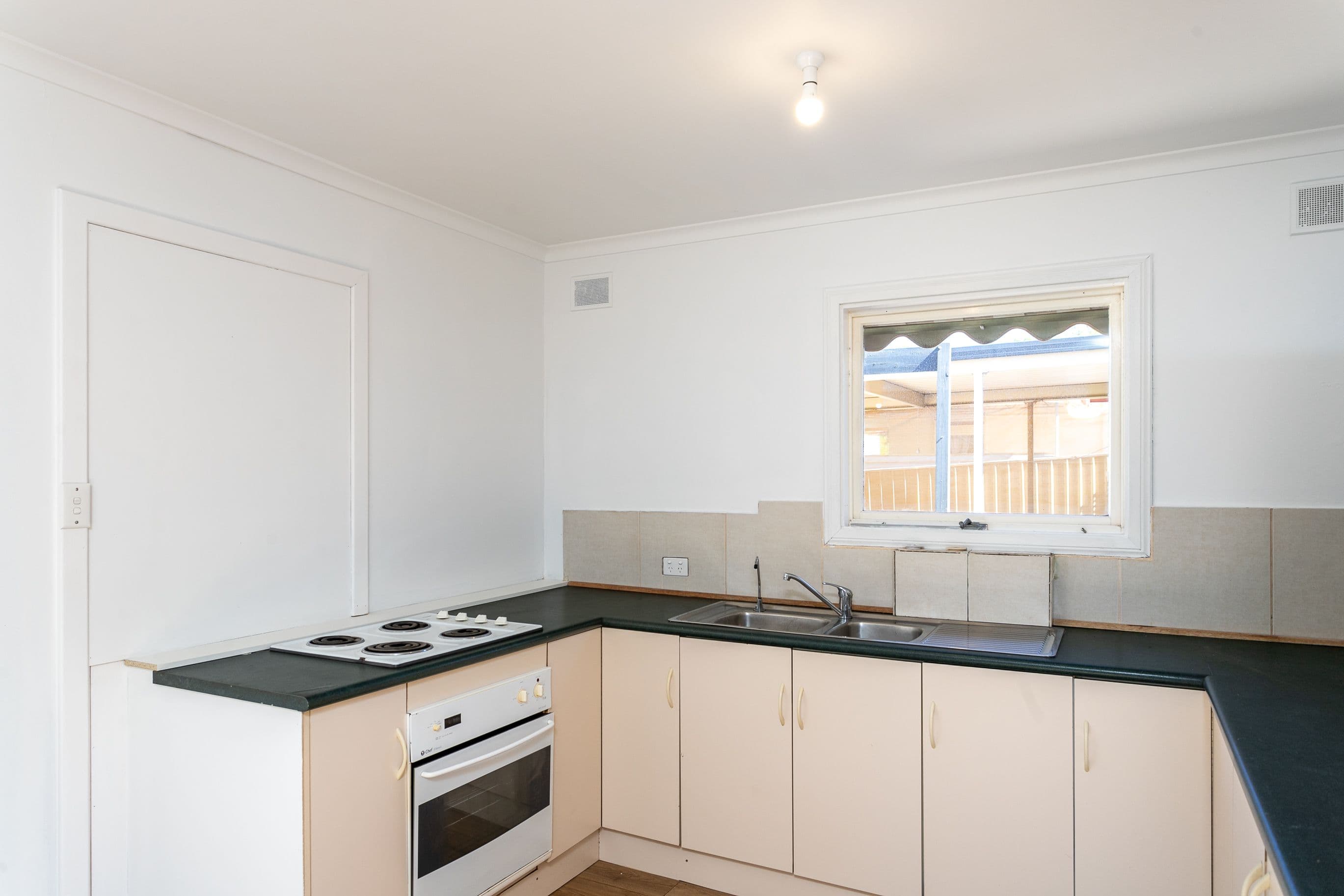 14 Roberts Street, Berri SA 5343, Berri - Thumbnail 8