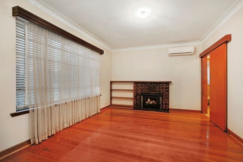 2 Joan Court, Reservoir VIC 3073, Reservoir - Thumbnail 2