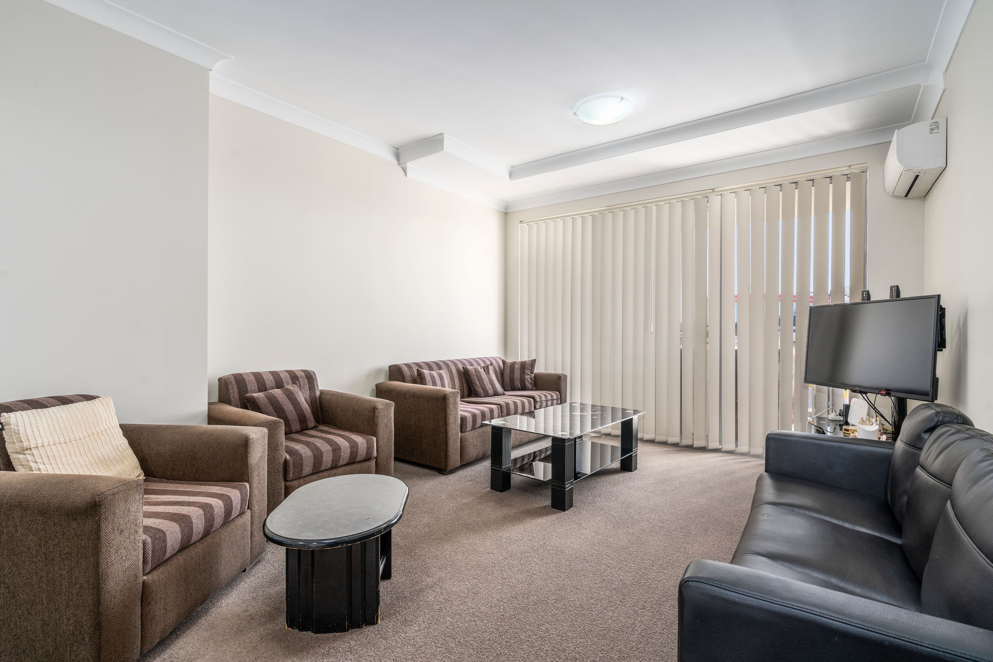 16/17-21 The Crescent, Fairfield NSW 2165, Fairfield - Thumbnail 2