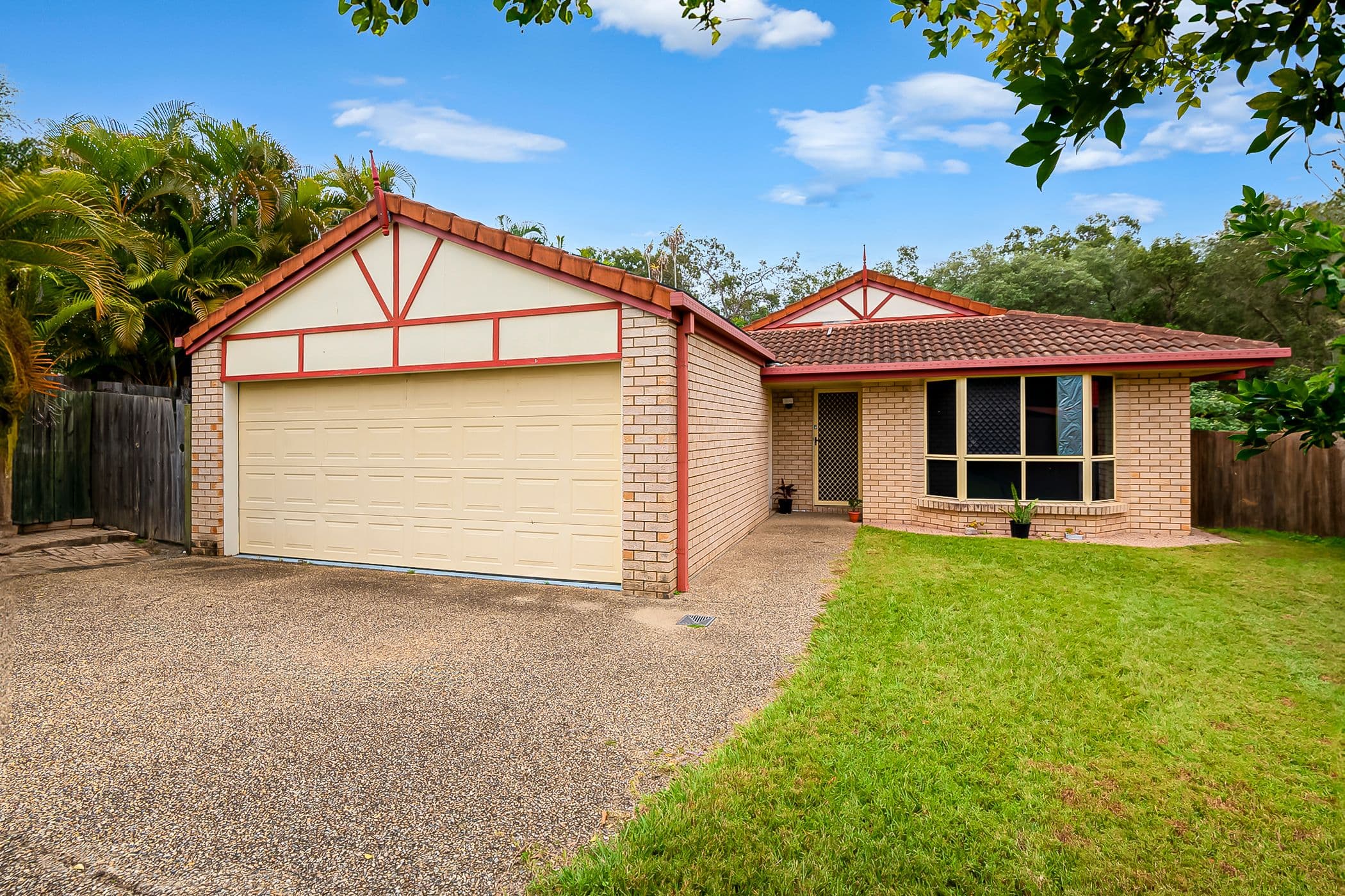16 Majestic Court, Regents Park QLD 4118, Regents Park - Image 1