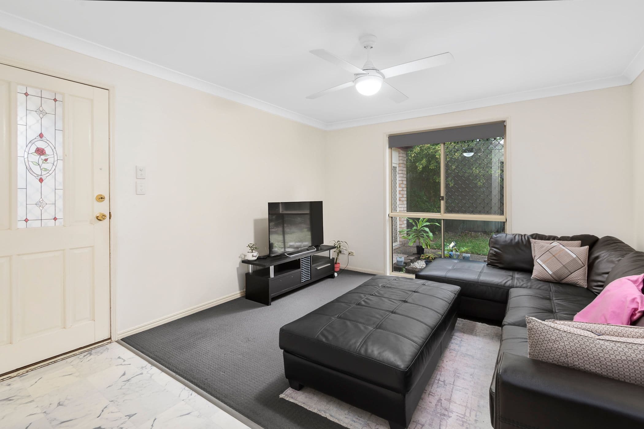 16 Majestic Court, Regents Park QLD 4118, Regents Park - Thumbnail 2