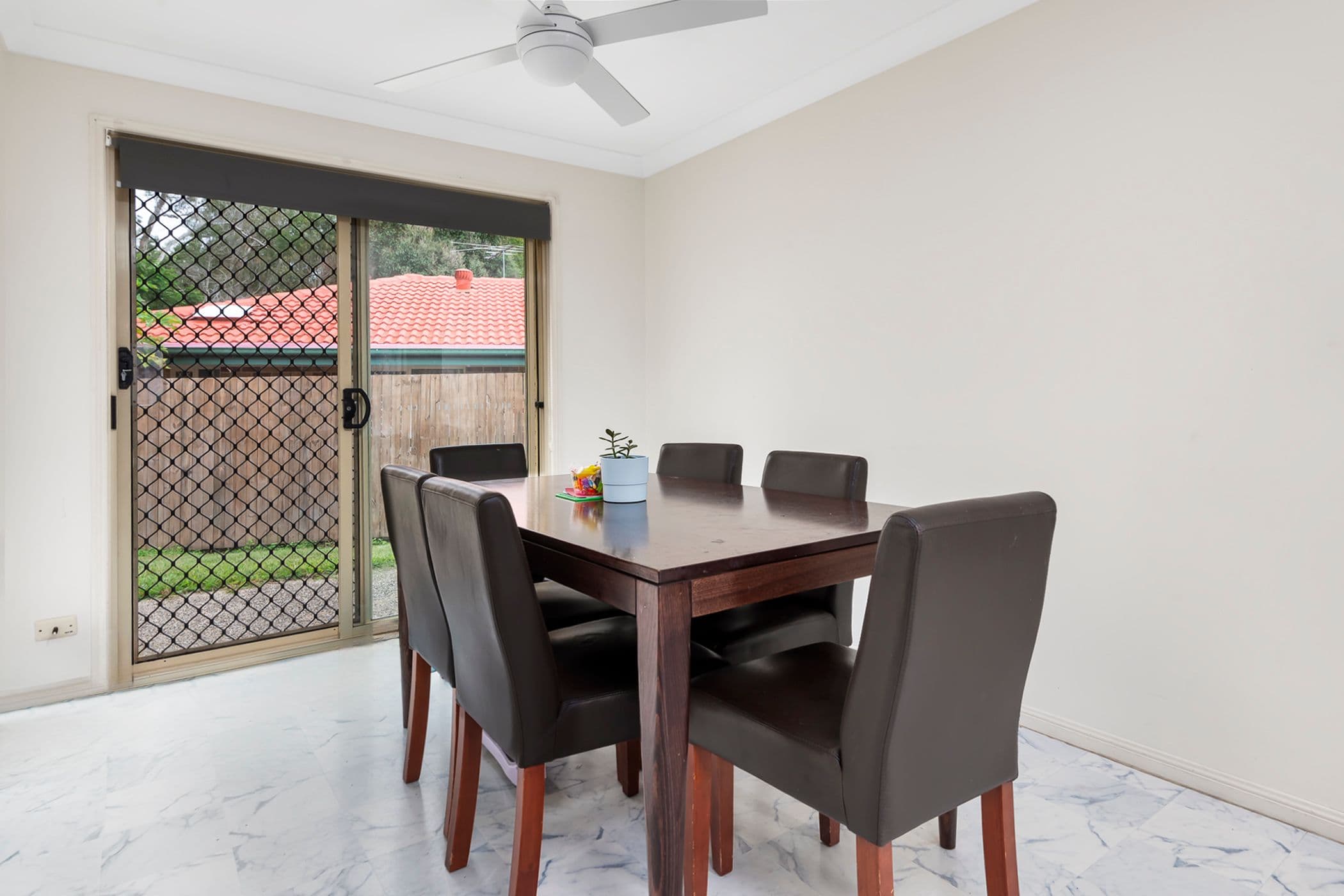 16 Majestic Court, Regents Park QLD 4118, Regents Park - Thumbnail 3