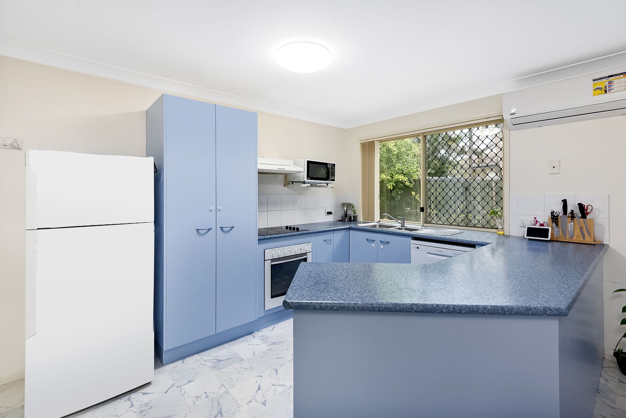 16 Majestic Court, Regents Park QLD 4118, Regents Park - Thumbnail 4