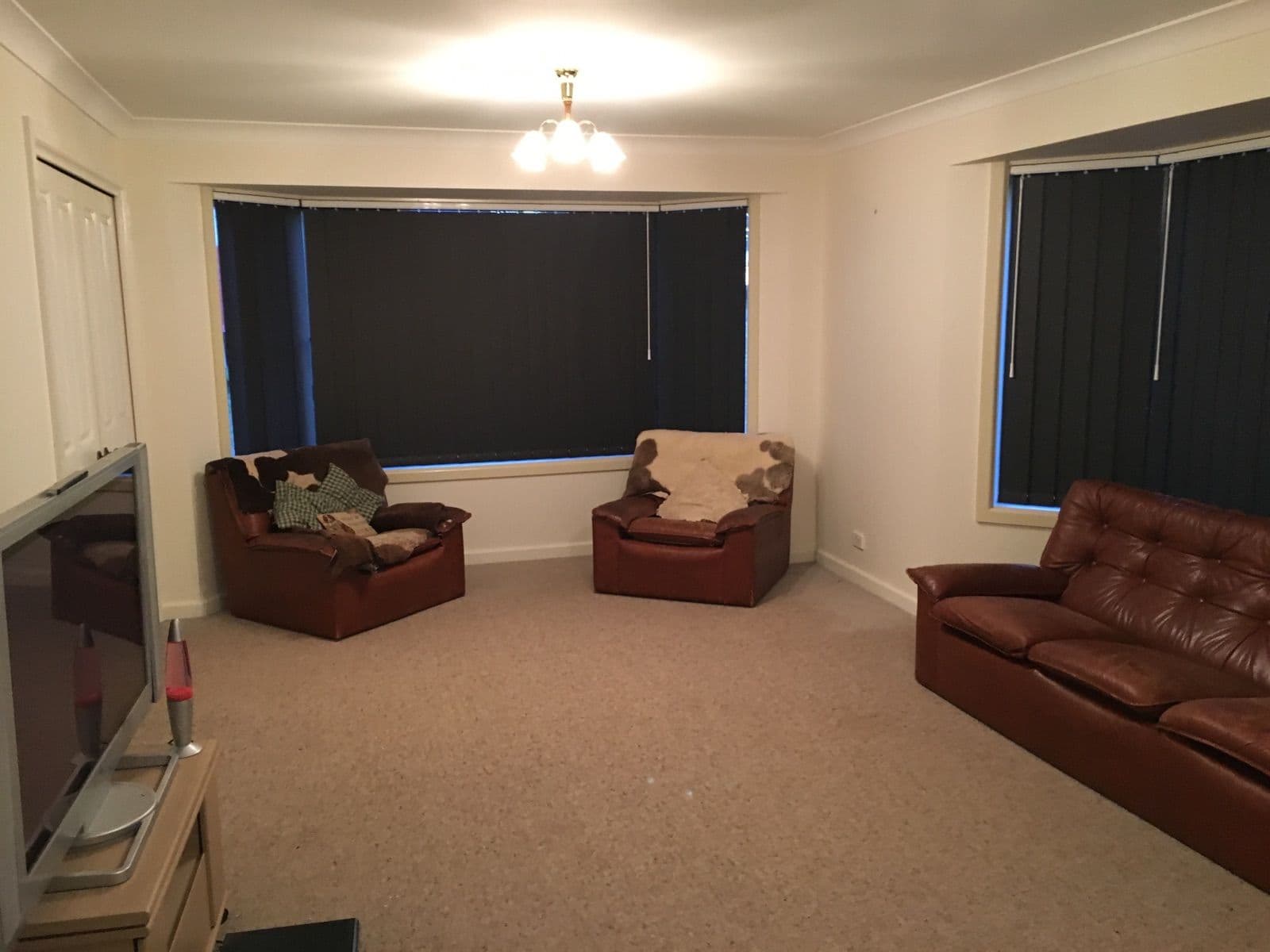 42 Robinsons Lane, Guyra - Thumbnail 2