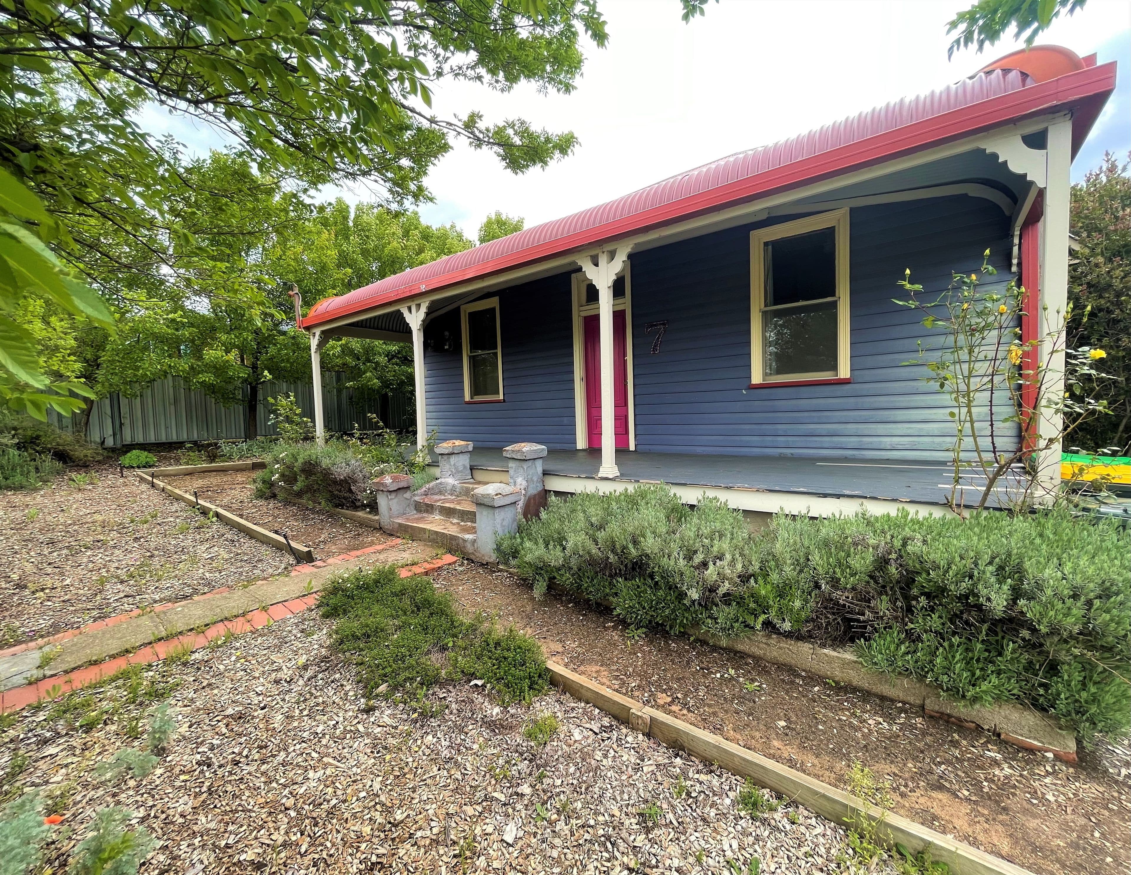 7 Yass Street, Young NSW 2594, Young - Image 1