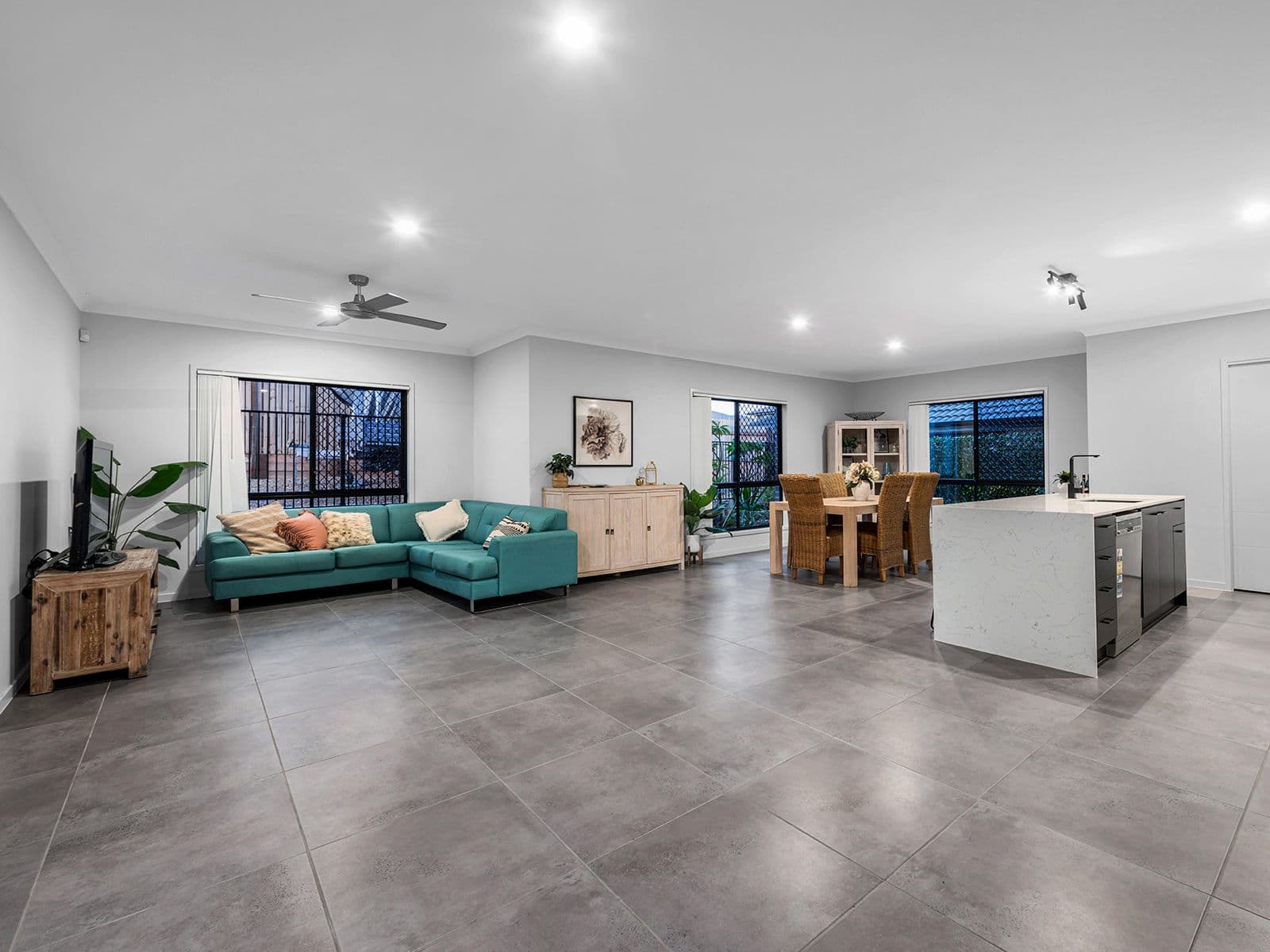 9 Terraldon Place, Bridgeman Downs QLD 4035, Bridgeman Downs - Thumbnail 4