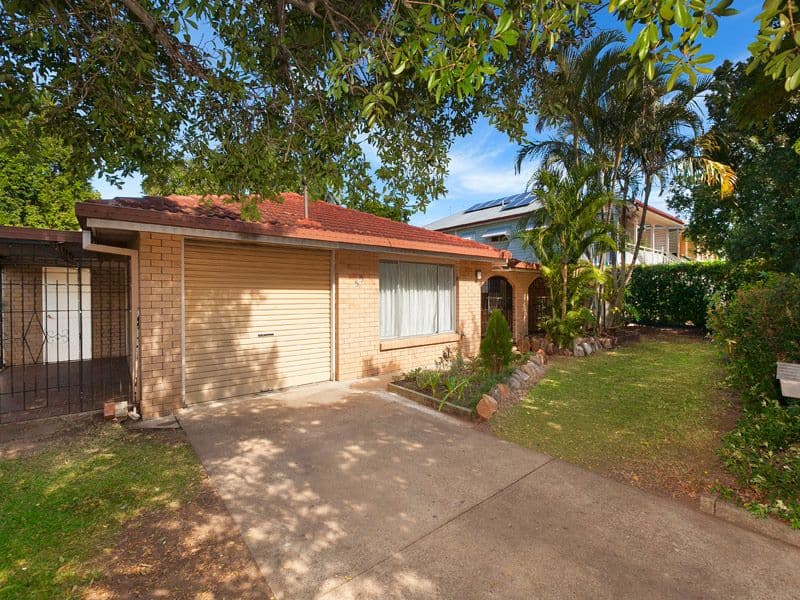 55 Allardyce Street, GRACEVILLE QLD 4075, Graceville - Image 1