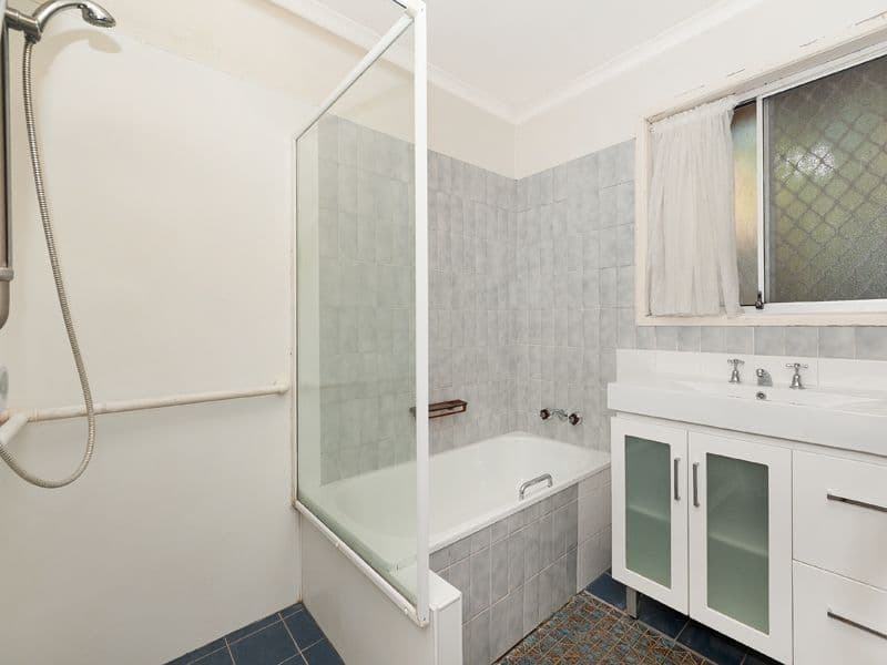 55 Allardyce Street, GRACEVILLE QLD 4075, Graceville - Thumbnail 8