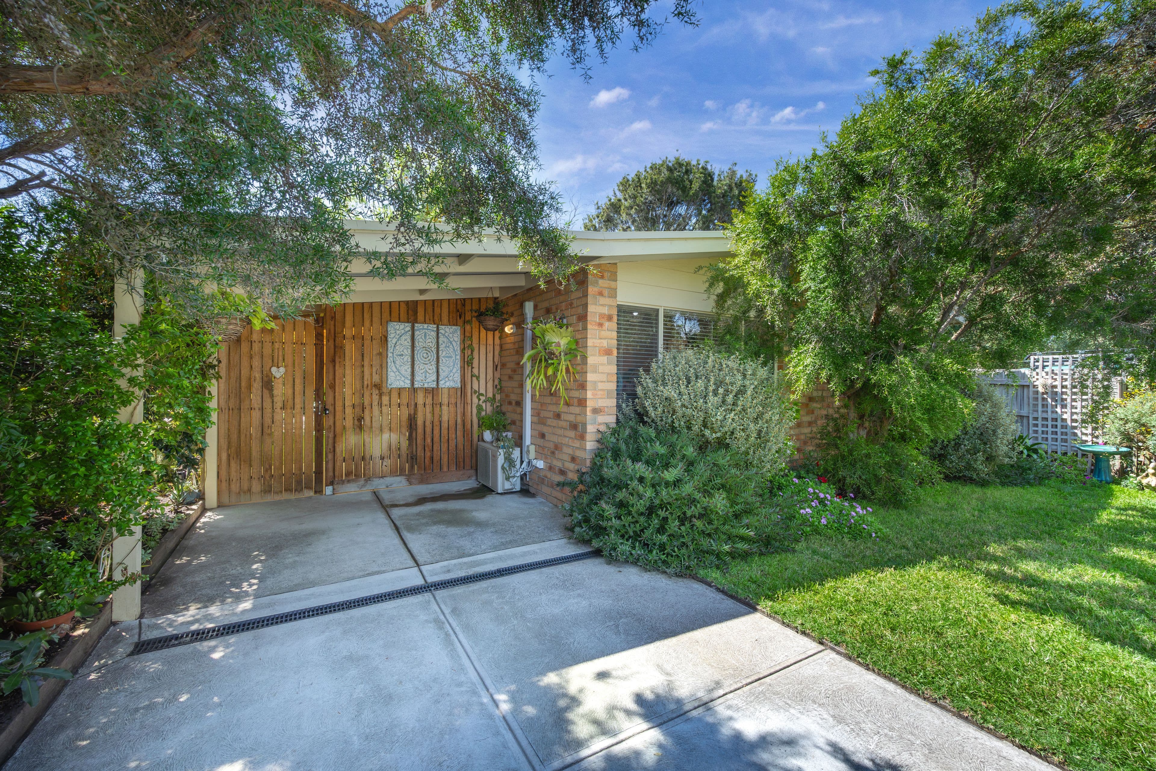 203 Ninth Avenue South, Rosebud VIC 3939, Rosebud - Image 1