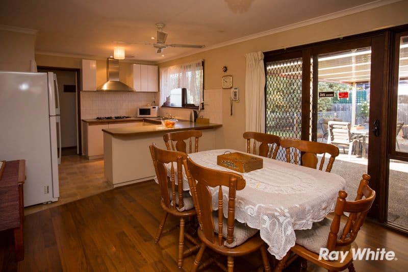 40 Dunbarton Drive, PAKENHAM VIC 3810, Pakenham - Thumbnail 7