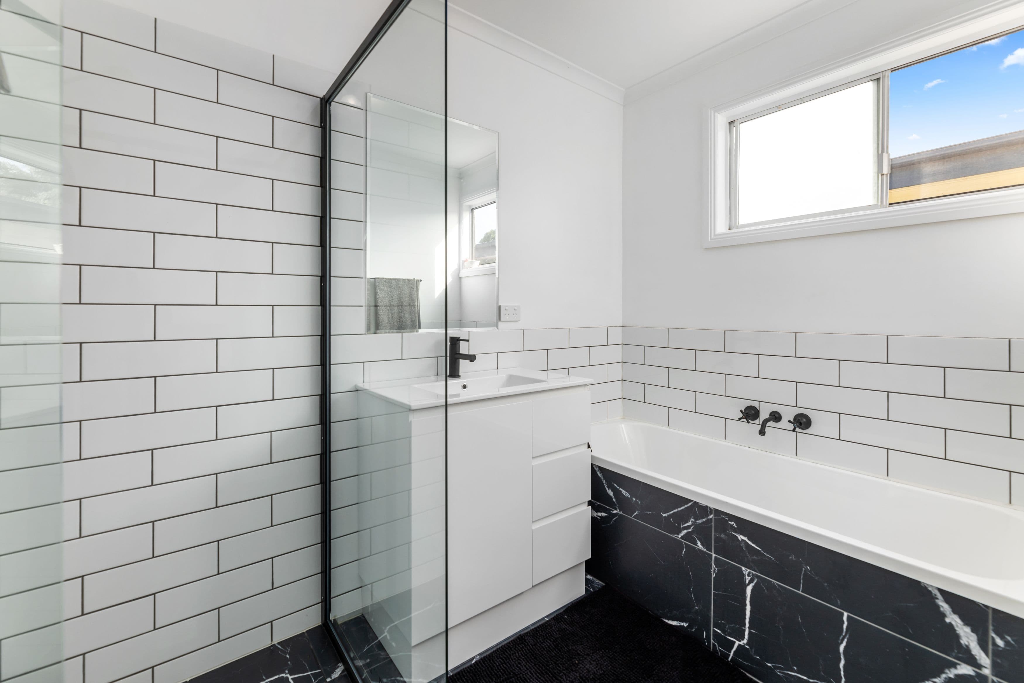 22 Ettie Street, Redcliffe QLD 4020, Redcliffe - Thumbnail 3