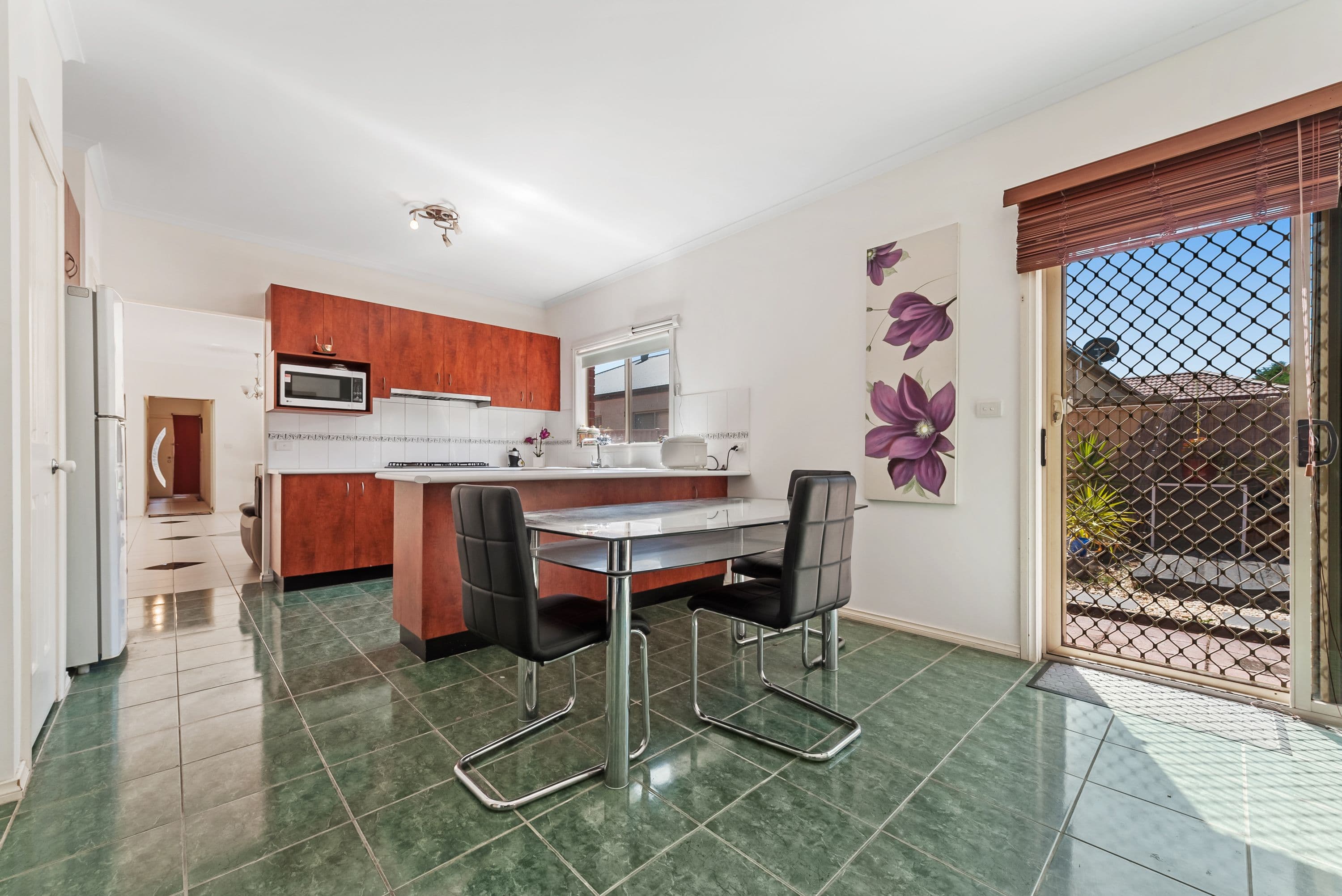 12 Deepdene Street, Caroline Springs VIC 3023, Caroline Springs - Thumbnail 6