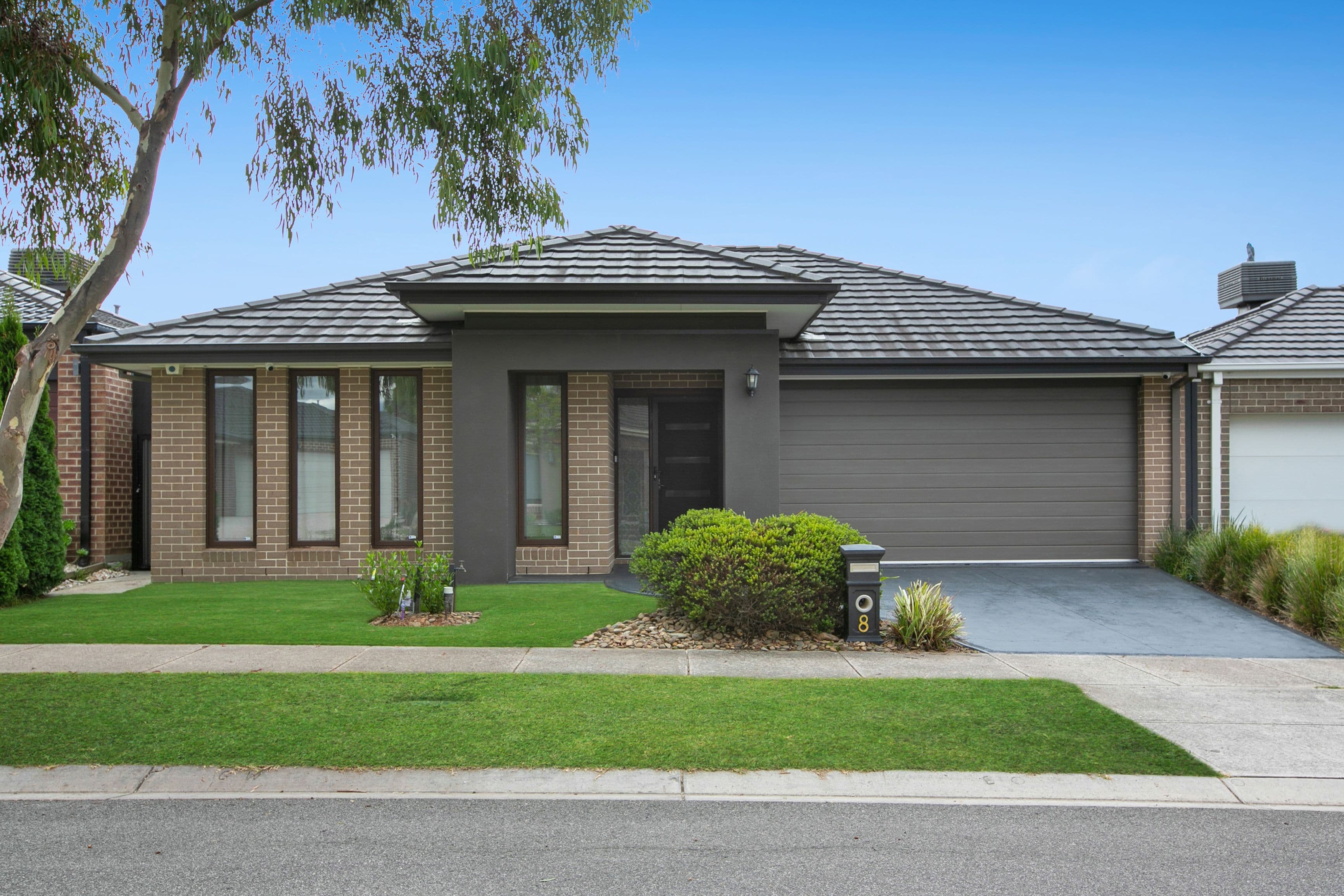 8 Iron Bridge Road, Craigieburn VIC 3064, Craigieburn - Image 1