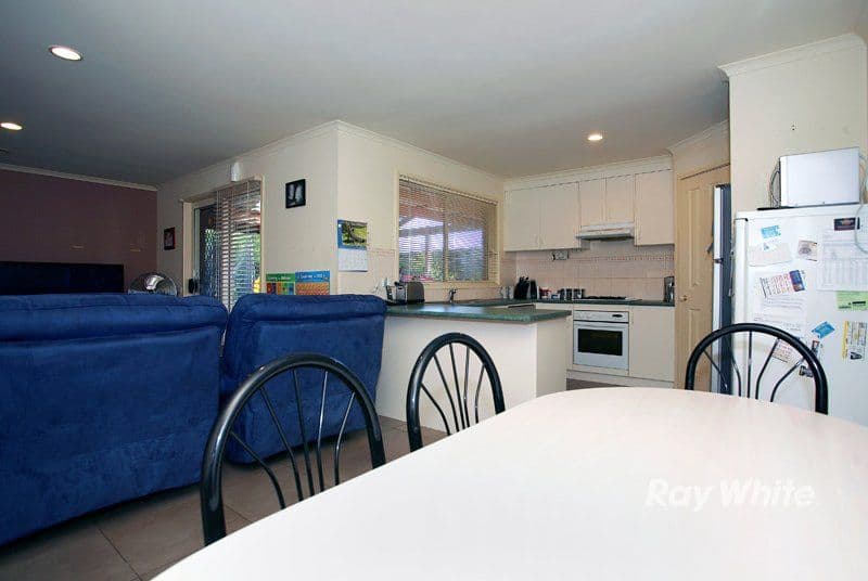 55 Bernborough Avenue, CRANBOURNE VIC 3977, Cranbourne West - Thumbnail 7