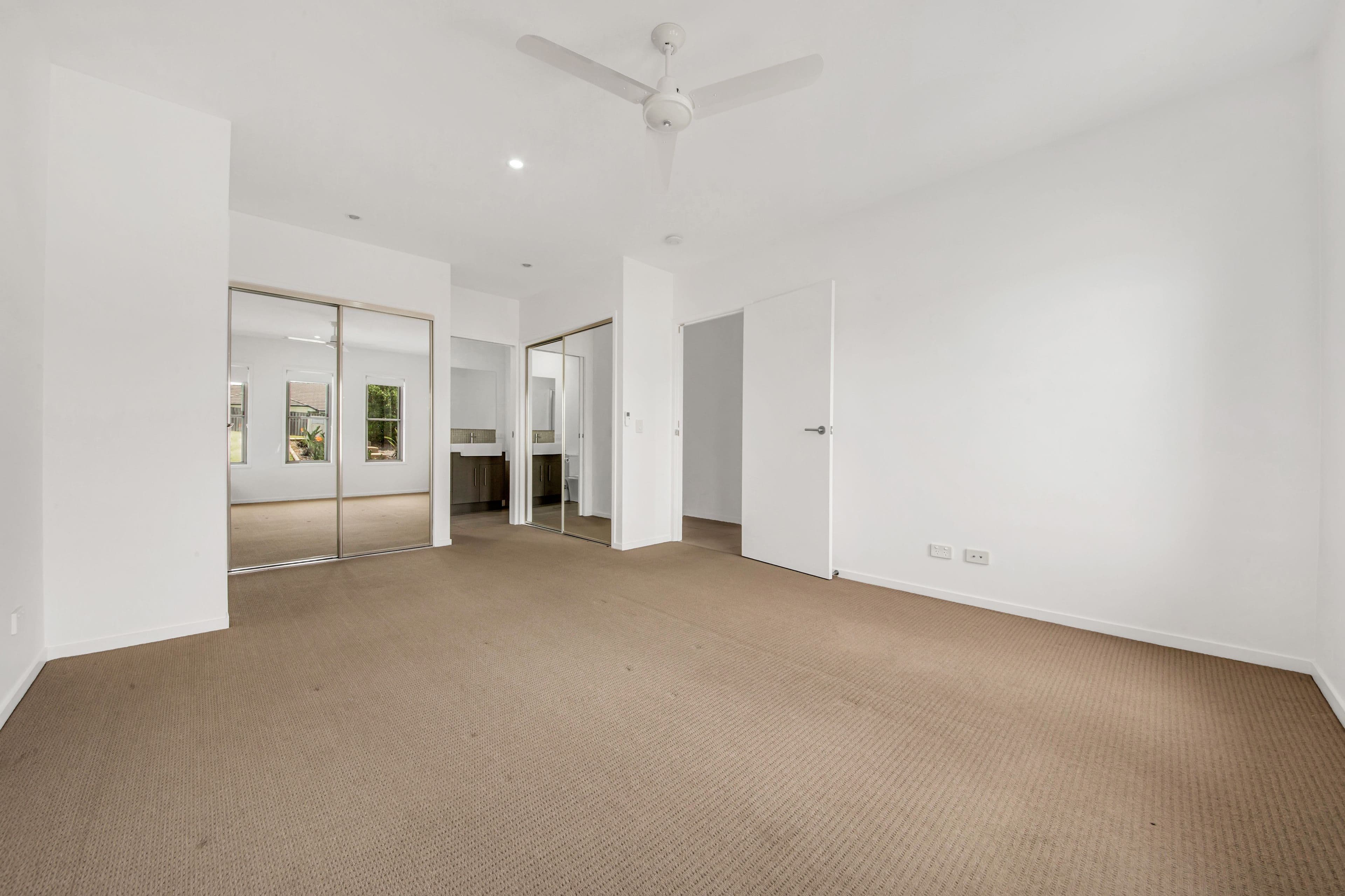 8 Telopea Place, Kirkwood QLD 4680, Kirkwood - Thumbnail 4