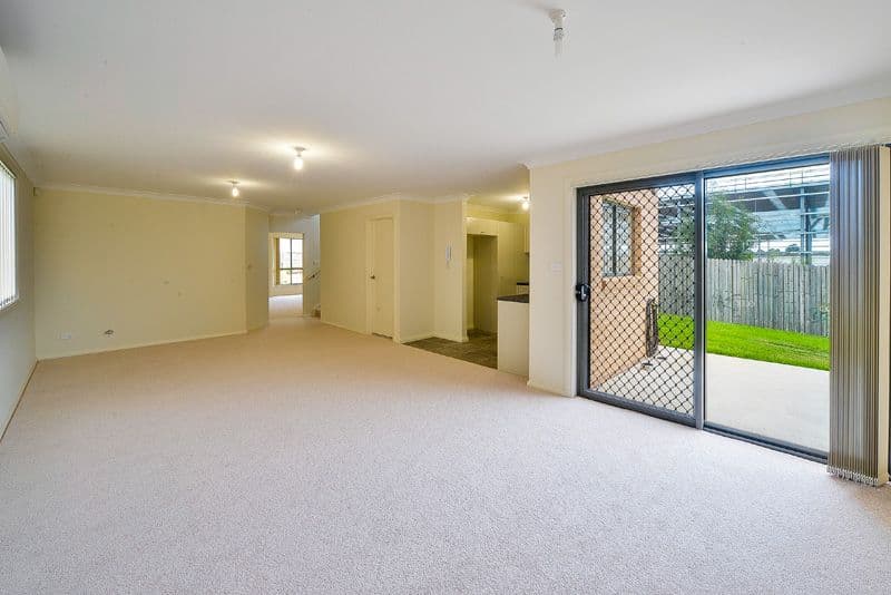 13 St Simon Close, BLAIR ATHOL NSW 2560, Blair Athol - Thumbnail 3