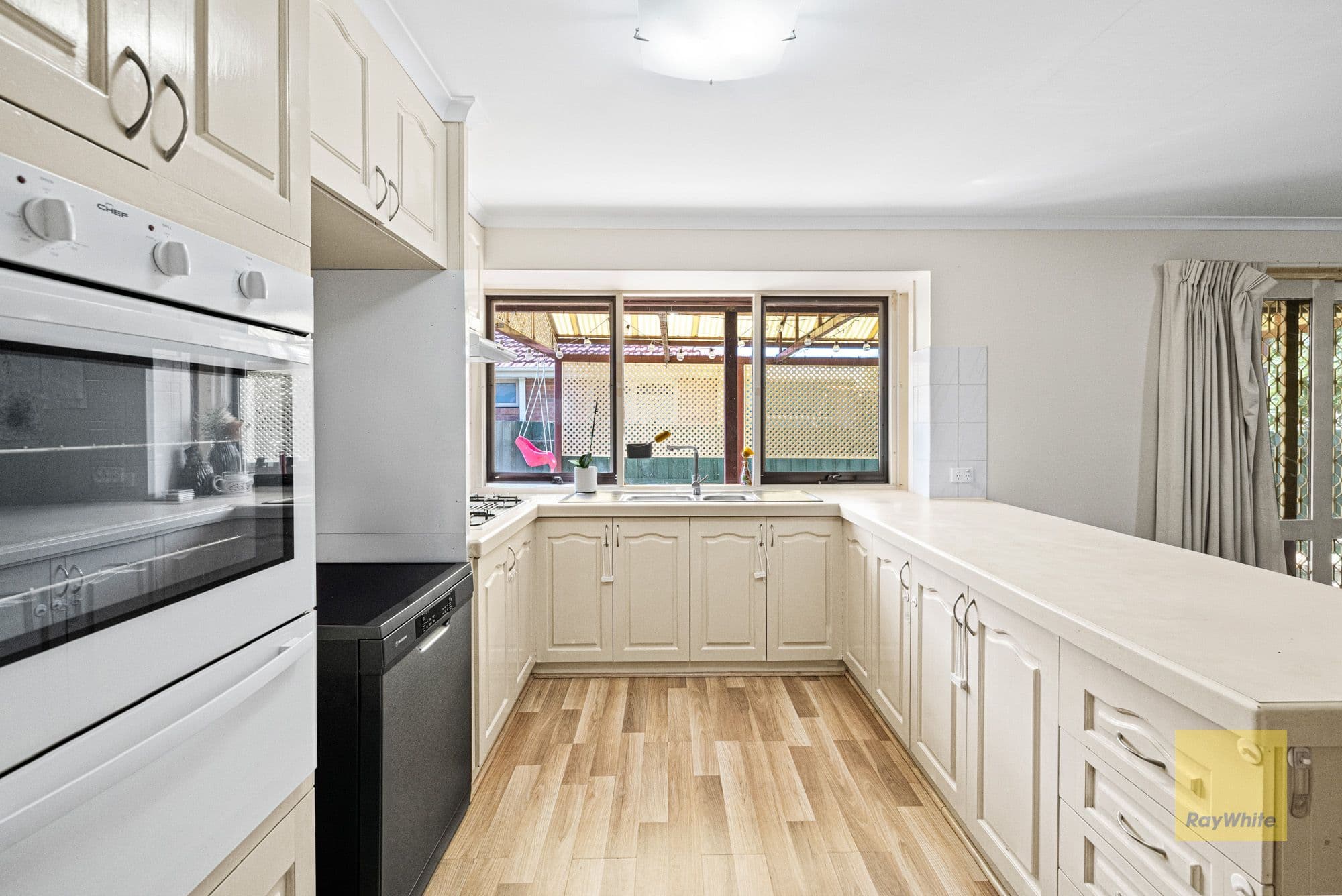 50 Coolabah Crescent, Hoppers Crossing VIC 3029, Hoppers Crossing - Thumbnail 6