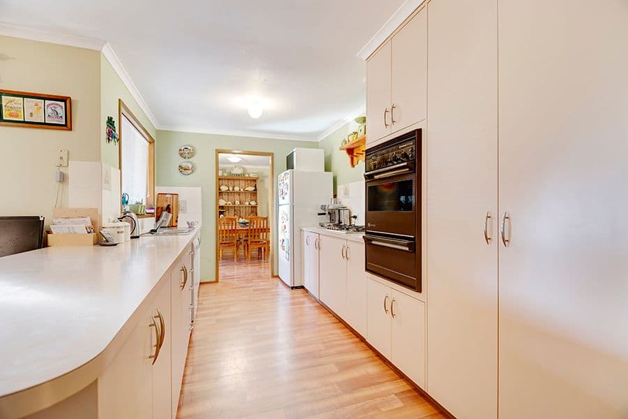 13 Scullin Court, Wodonga VIC 3690, West Wodonga - Thumbnail 2