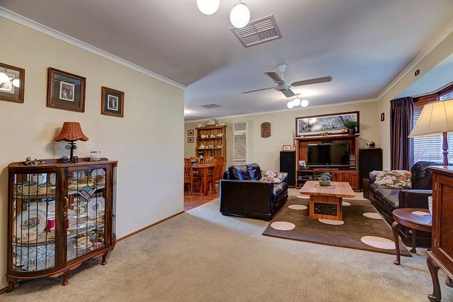 13 Scullin Court, Wodonga VIC 3690, West Wodonga - Thumbnail 7
