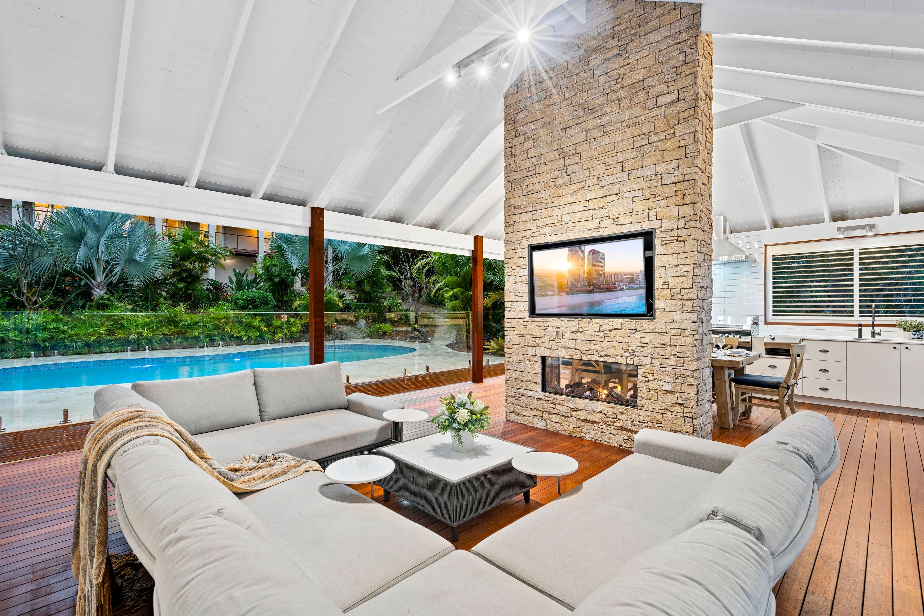 45 Uplands Drive, Parkwood QLD 4214, Parkwood - Thumbnail 2