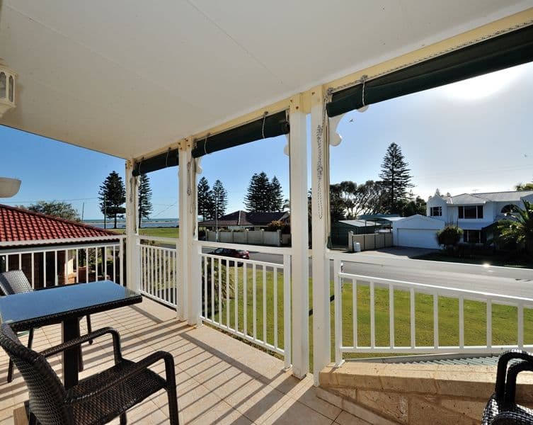 5 Forrester Road, SAFETY BAY WA 6169, Safety Bay - Thumbnail 3