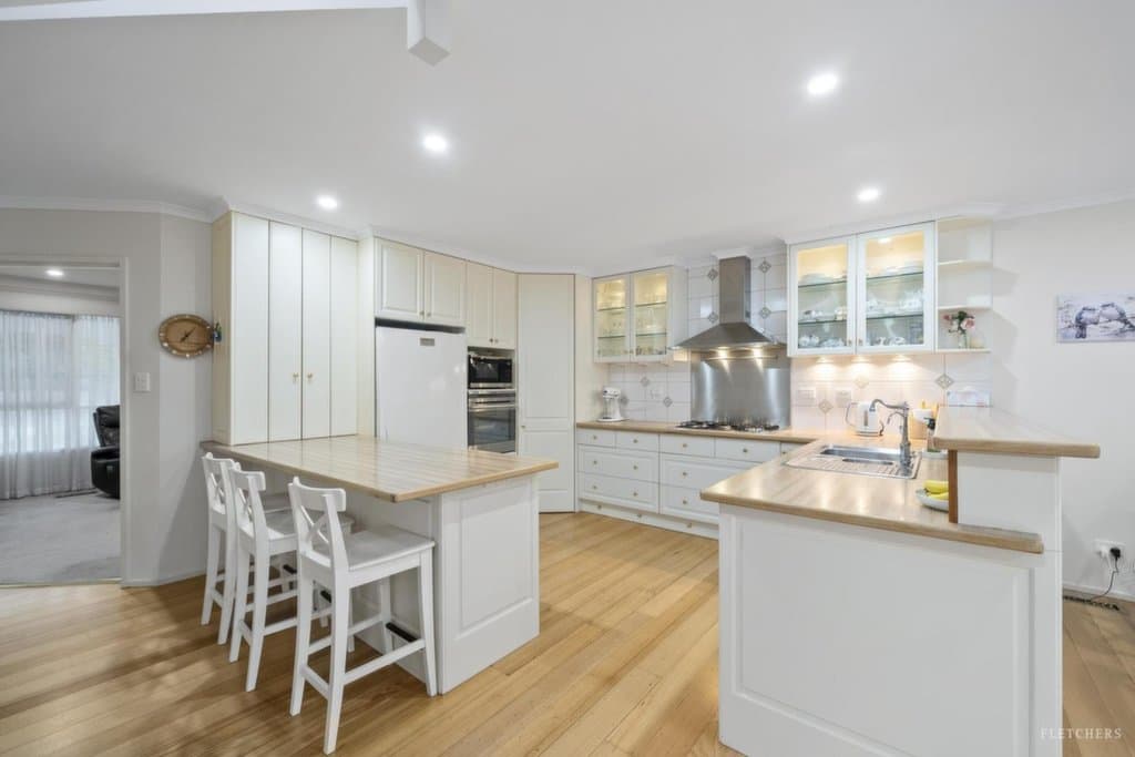 6 Helen Avenue, Croydon South - Thumbnail 3