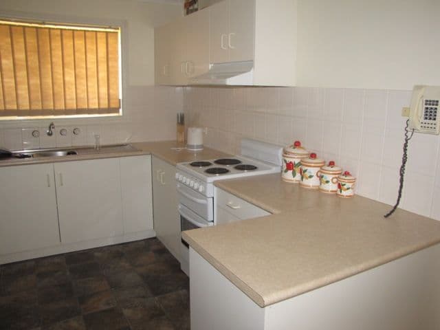 4B Hart Street, BERRI SA 5343, Berri - Thumbnail 2