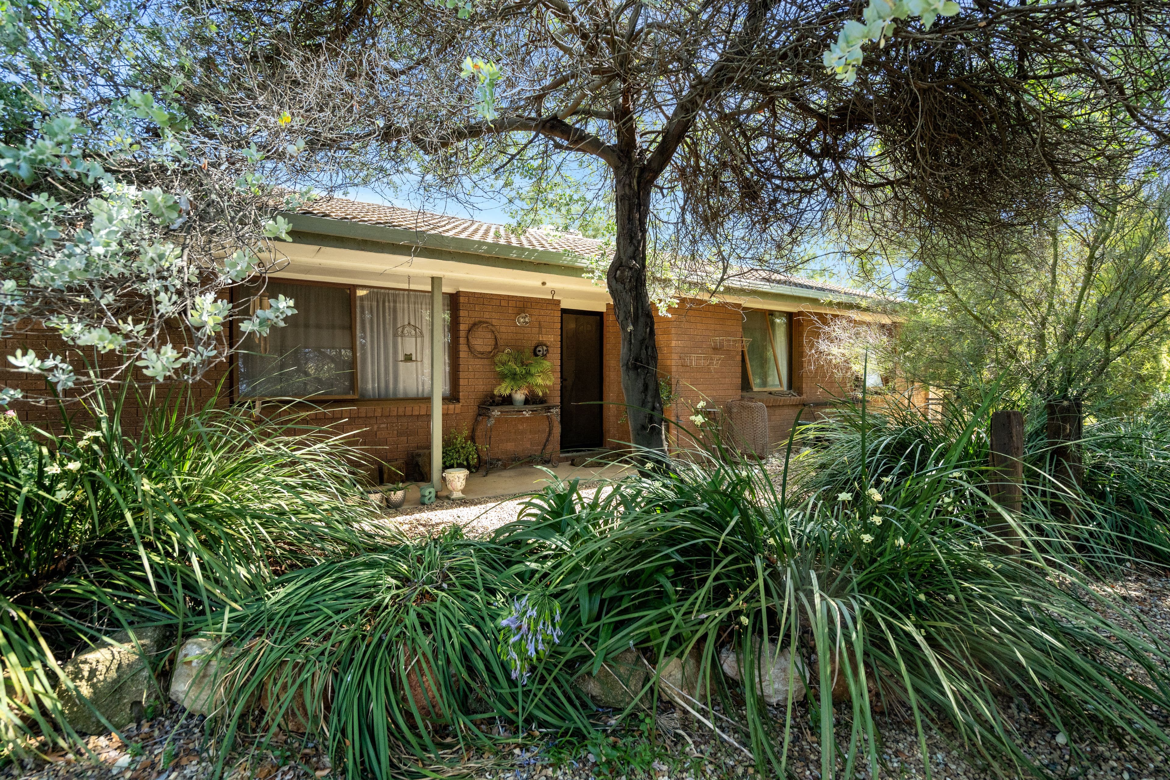 Glenfield Park NSW 2650, Glenfield Park - Image 1