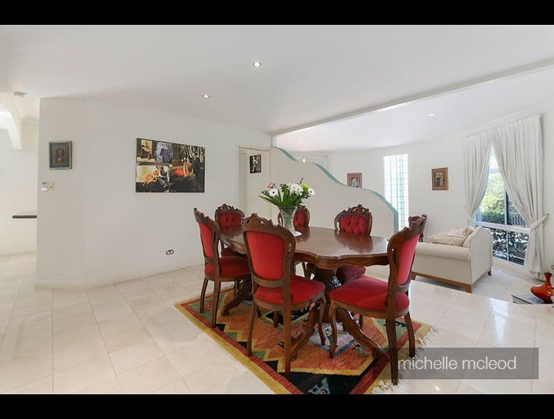 5 Kagoola Close, Chapel Hill QLD 4069, Chapel Hill - Thumbnail 7