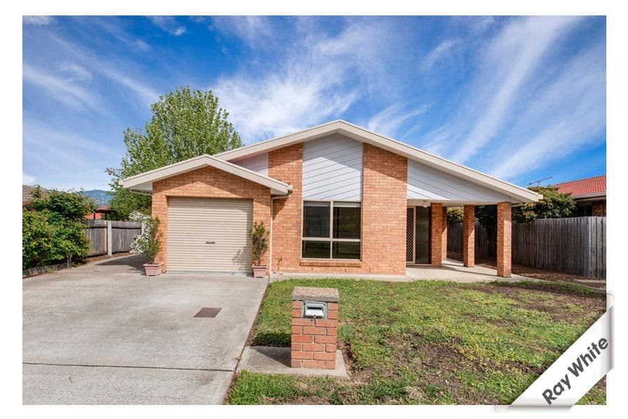 7 Richardson Circuit, CONDER ACT 2906, Conder - Image 1