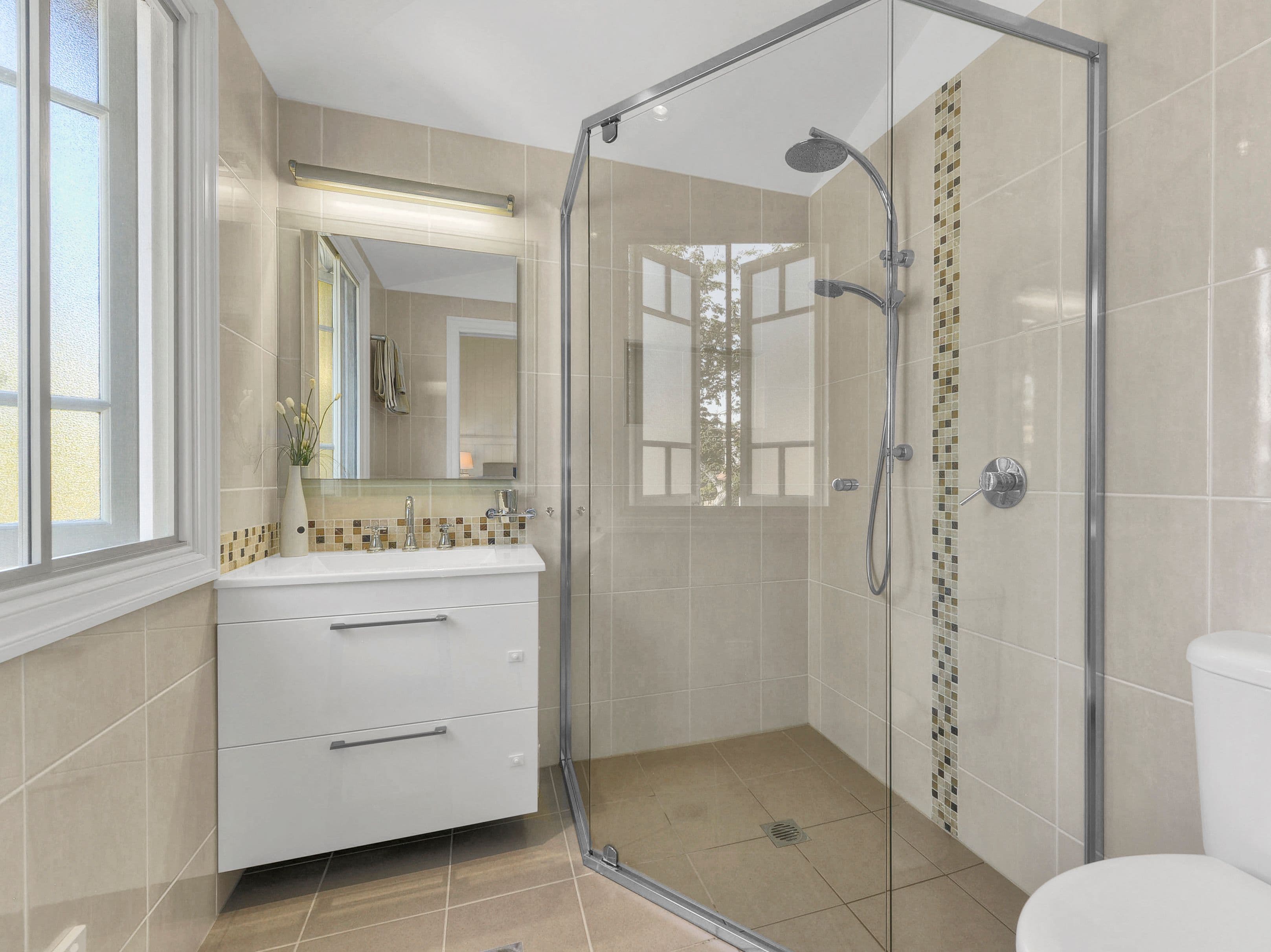 17 Kinnaird Street, Ashgrove QLD 4060, Ashgrove - Thumbnail 5