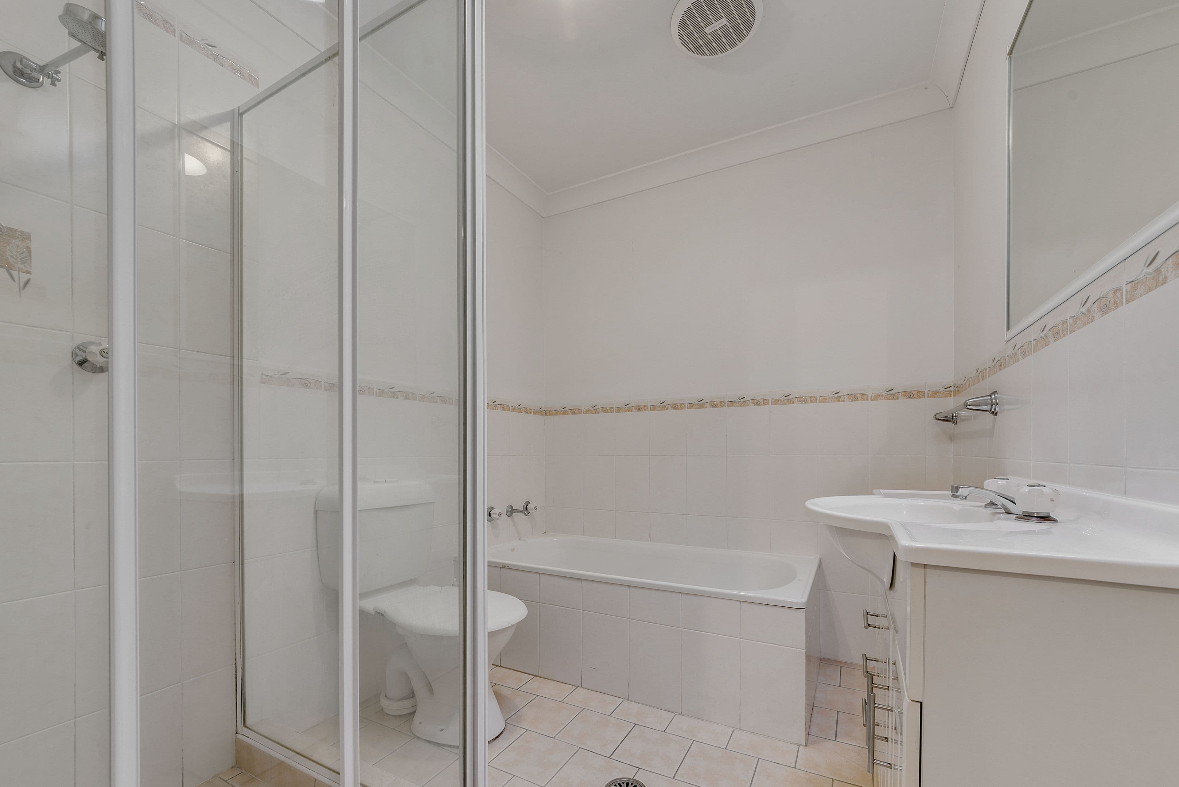 2-6 Macquarie Road, Ingleburn NSW 2565, Ingleburn - Thumbnail 5