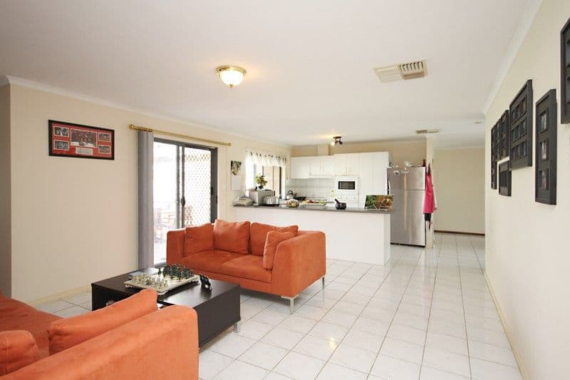 10 Chestnut Grove, HILLBANK SA 5112, Hillbank - Thumbnail 3