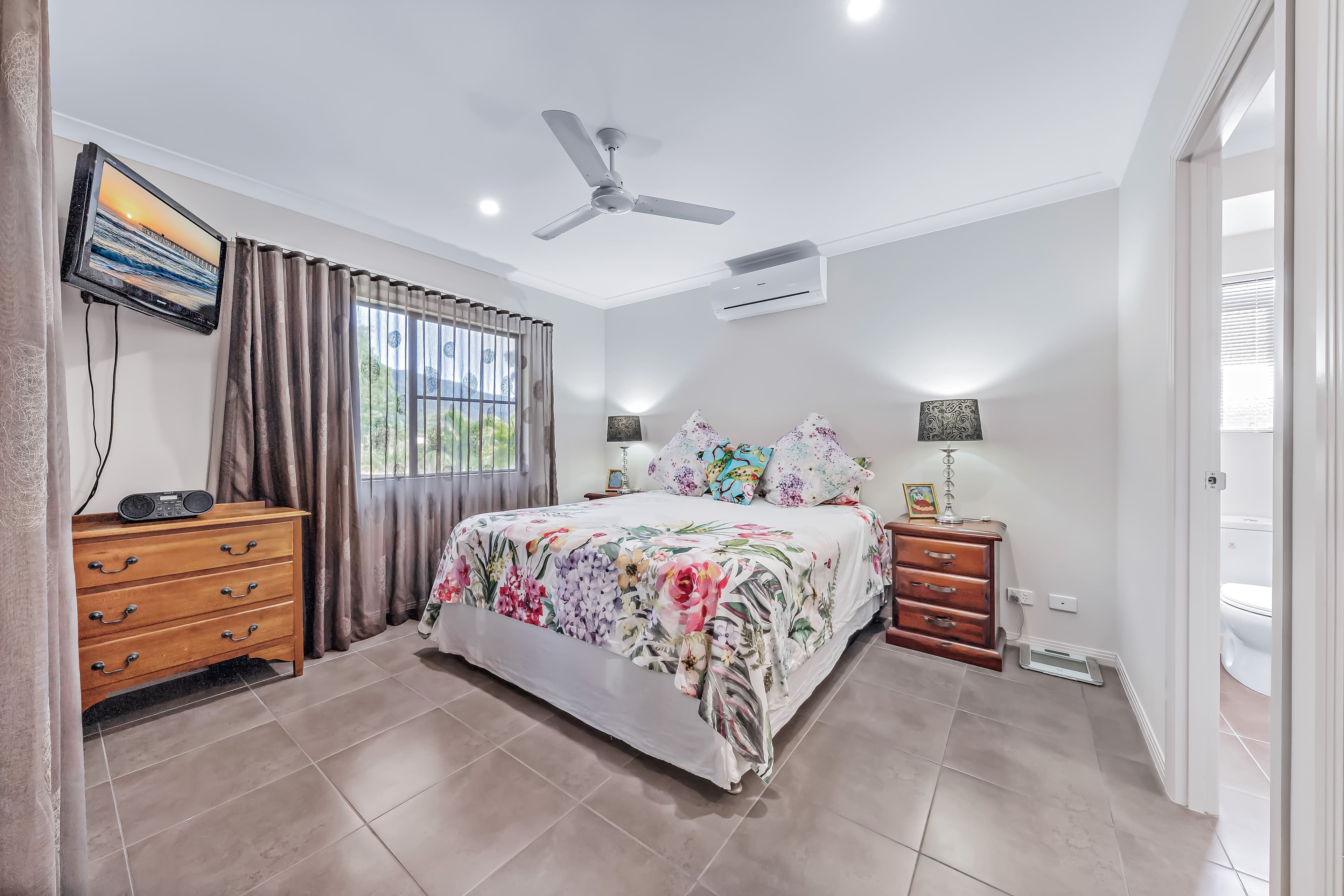 32 Twin Creek Court, Cannonvale QLD 4802, Cannonvale - Thumbnail 5