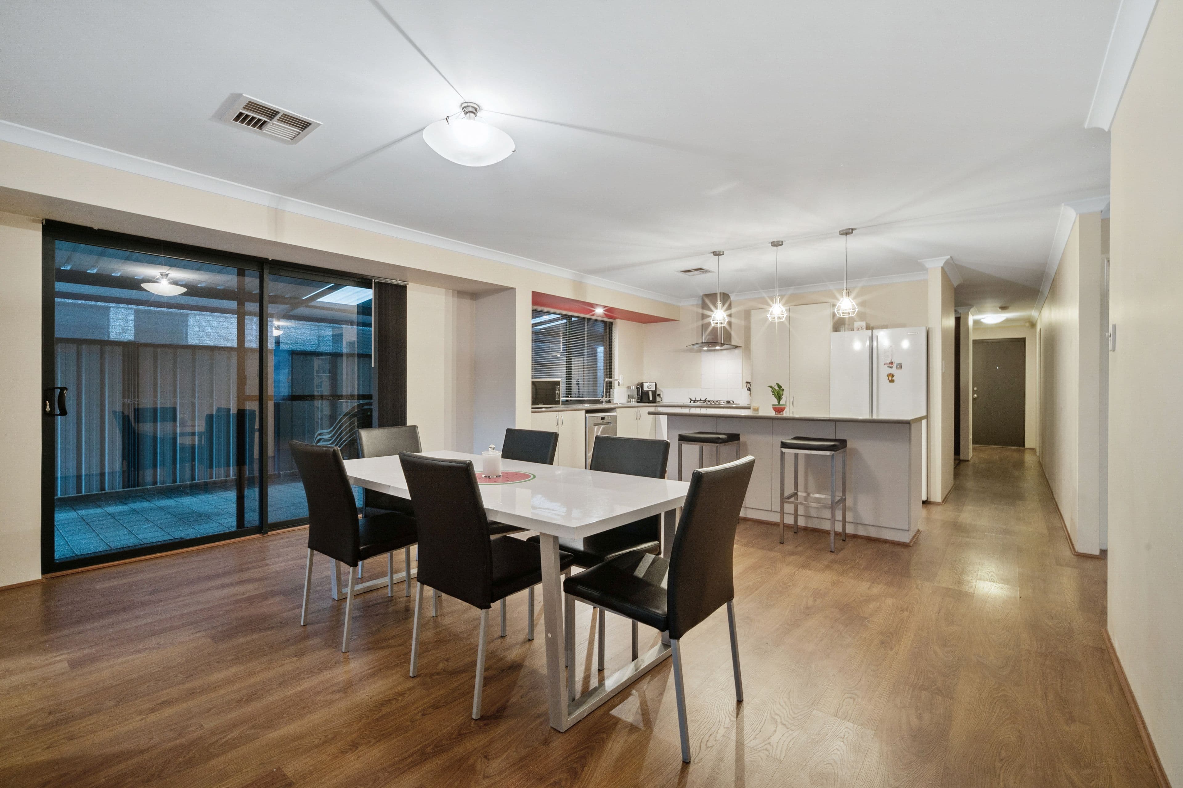 9 Cayenne Street, Wattle Grove WA 6107, Wattle Grove - Thumbnail 5