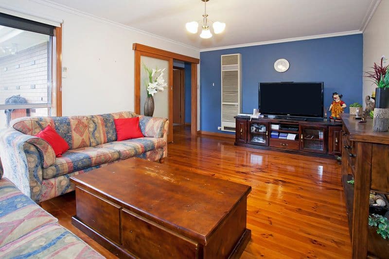 30 Patonga Crescent, GROVEDALE VIC 3216, Grovedale - Thumbnail 2