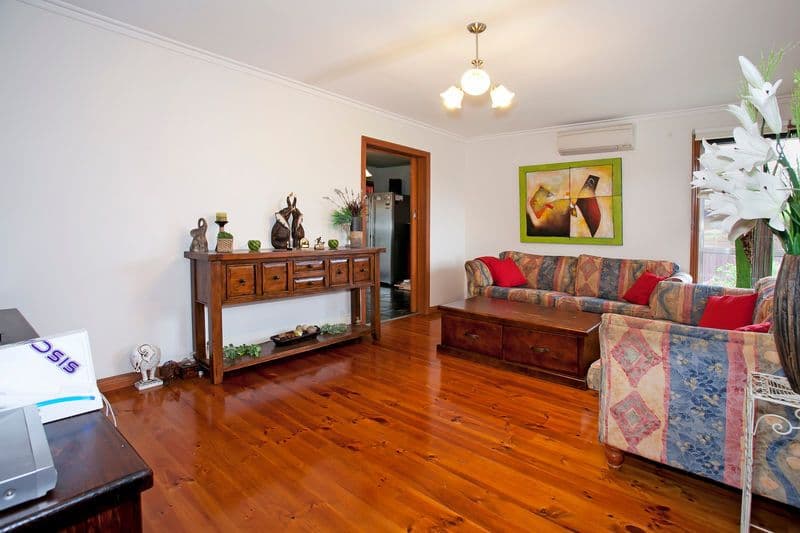 30 Patonga Crescent, GROVEDALE VIC 3216, Grovedale - Thumbnail 3