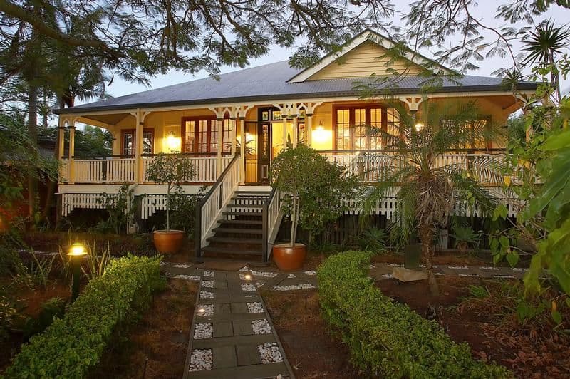 135  Virginia Avenue, HAWTHORNE QLD 4171, Hawthorne - Image 1